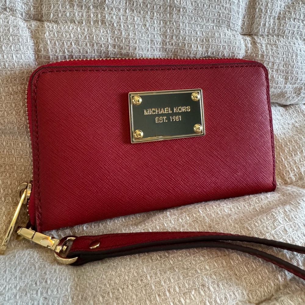 MICHAEL Michael Kors LG Multifunction Wallet - Red